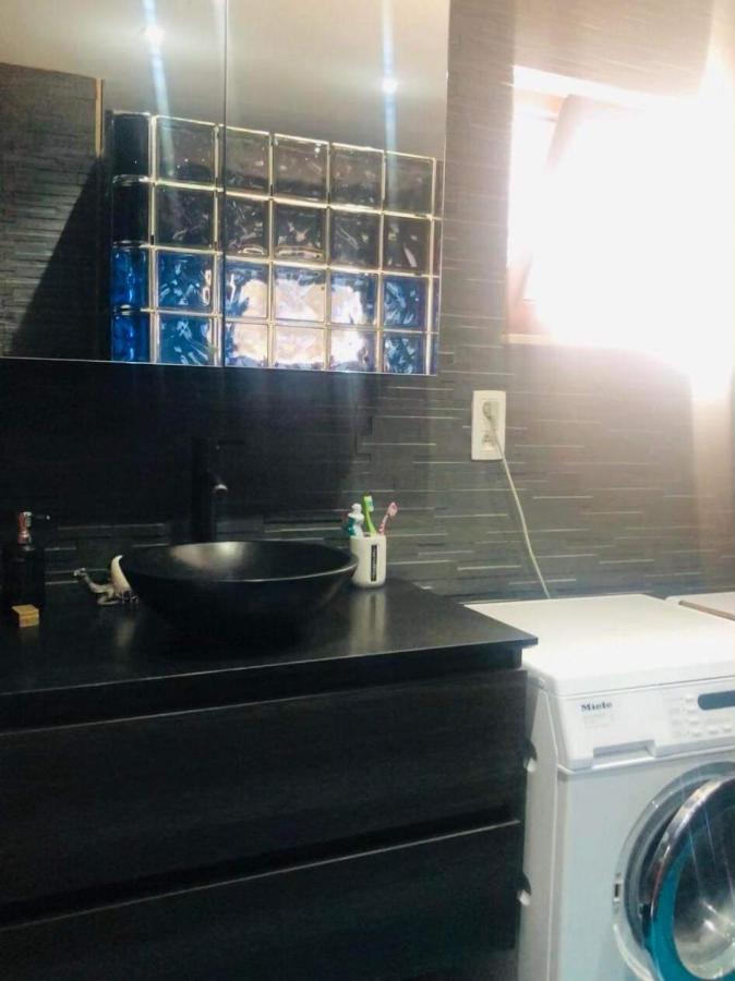 Trippy Marie Apartment เวนดาเนอ ภายนอก รูปภาพ